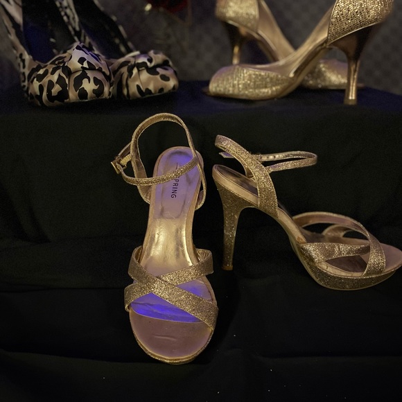 👠 👠 shoes , shoes and more shoes !  All size 6.5-7.5 starting at $10 to $25 - Picture 7 of 7